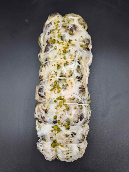 Rôti de chapon farci aux morilles, pistaches et raisins - 3/4 personnes