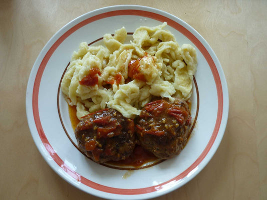 Plat du Mercredi 10/06 - Fleischkiechle sauce provençale, pâtes
