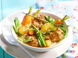 Plat du Mercredi 18/02 - Navarin d'agneau, poêlée de légumes arc en ciel